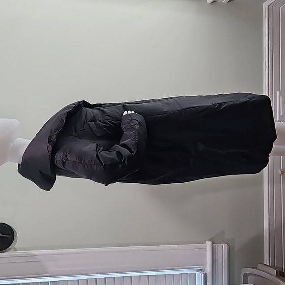 BRAND NEW Cole Haan puff jacket - Picture 5 of 13